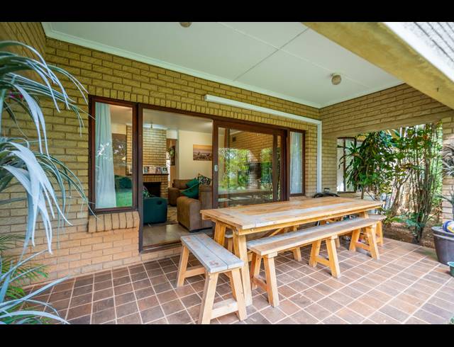 4 BEDROOM HOUSE FOR SALE IN WINSTON PARK